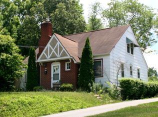 26 Davenport Rd, Asheville, NC 28806