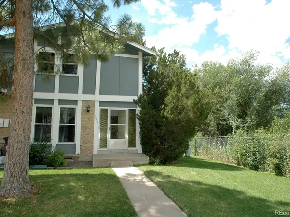 11869 E Canal Drive, Aurora, CO 80011