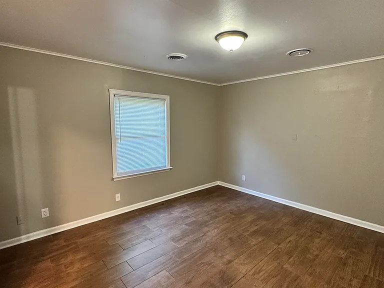 1330 W Victor Dr — Photo 11