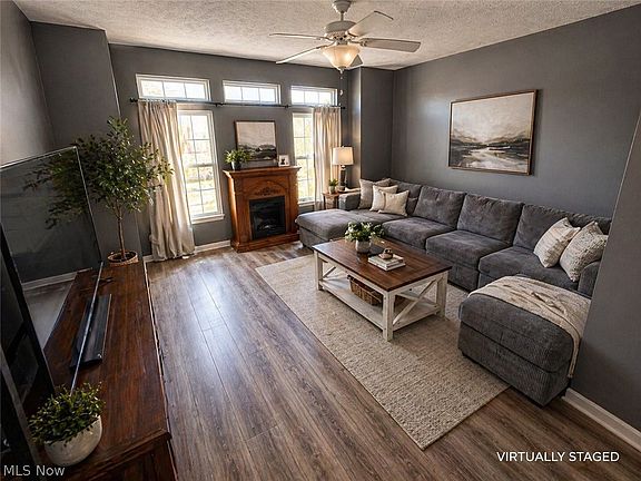 2nd image of 30056 Euclid Ave Unit 14