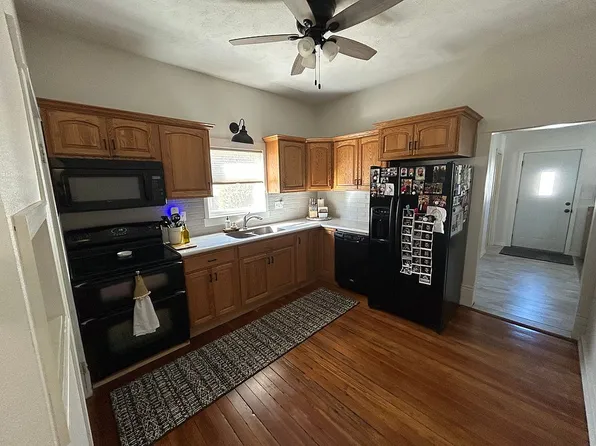 104 W Franklin St, Hartington, NE 68739