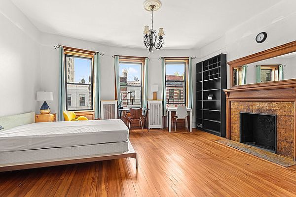 1st image of 457 W 141st St #3