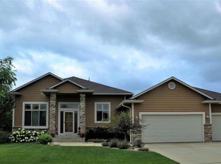 3101 W Cinnamon St, Sioux Falls, SD 57108