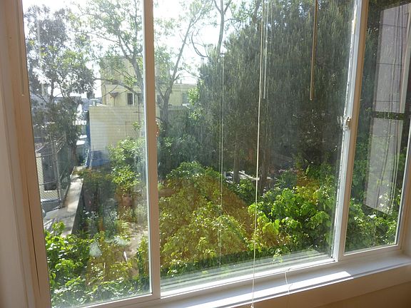 5th image of 1111 Jones St APT 1