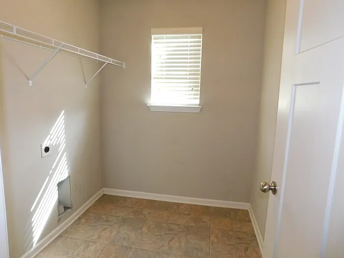 936 Tama Hill Ct — Photo 23