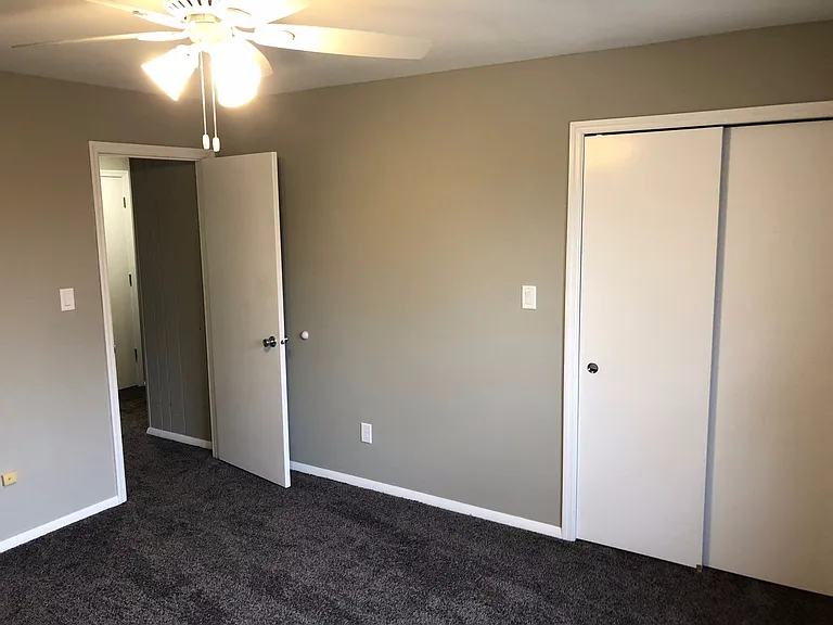 211 Martin Ct — Photo 10