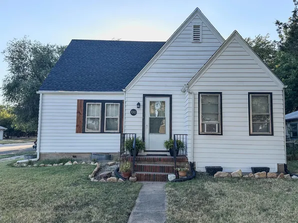 100 N 4th St, Canton, KS 67428