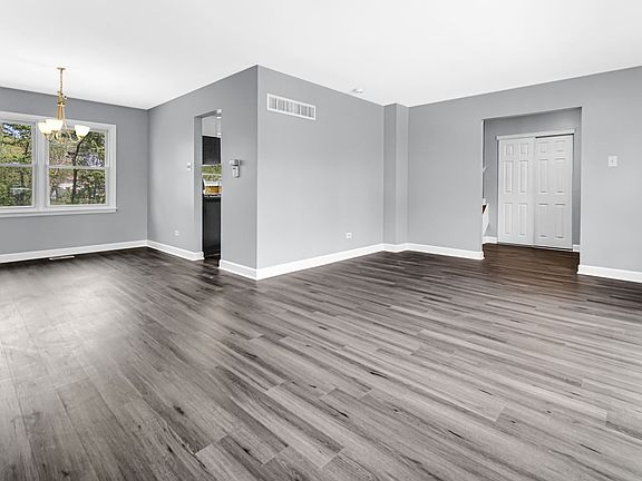 5th image of 4508 177th St