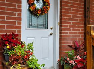 736 Kingston Rd #5, Toronto, ON M4E1R7