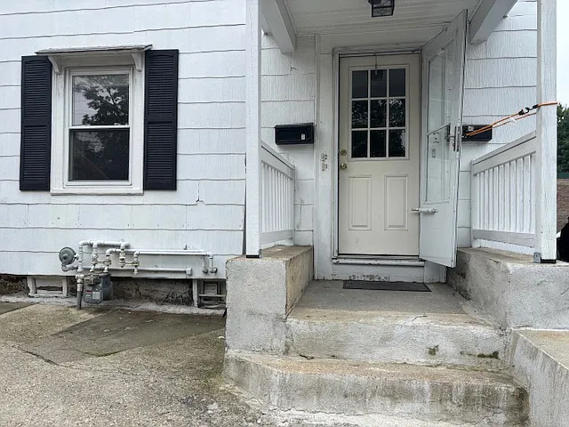 4 Border St #4 — Photo 1