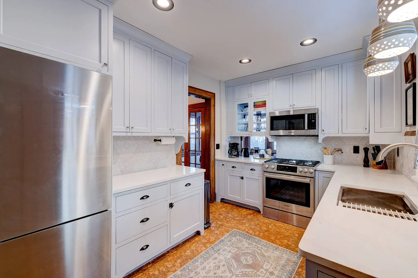 3 bed, 1.5 bath, 1831 sqft, $2,900 — Photo 1