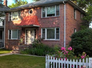 1234 S 20th St, Lincoln, NE 68502