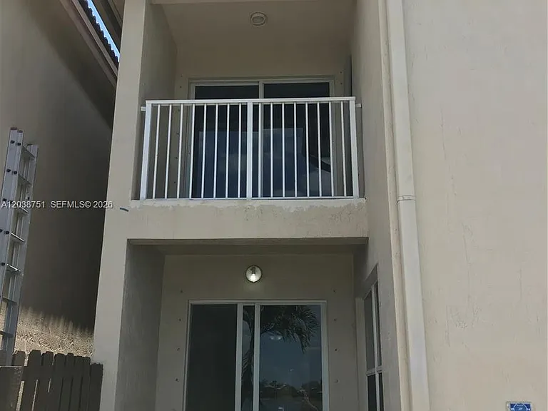 6674 NW 107th Pl — Photo 20