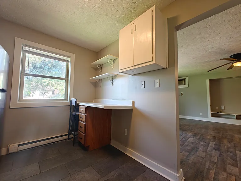 1725 Columbia St #3 — Photo 7