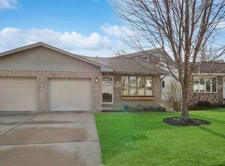 3752 Welu Dr, Dubuque, IA 52002
