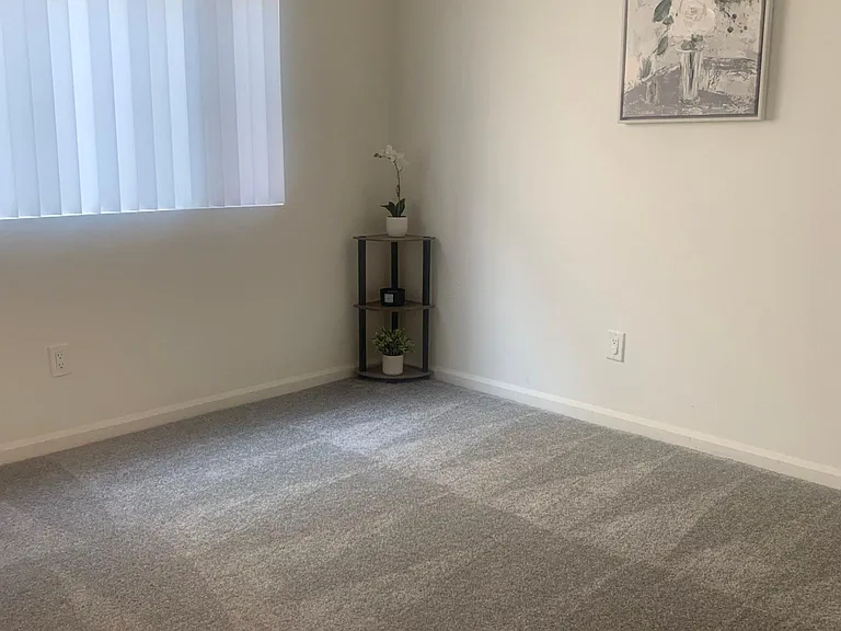 22608 Ocean Ave — Photo 6