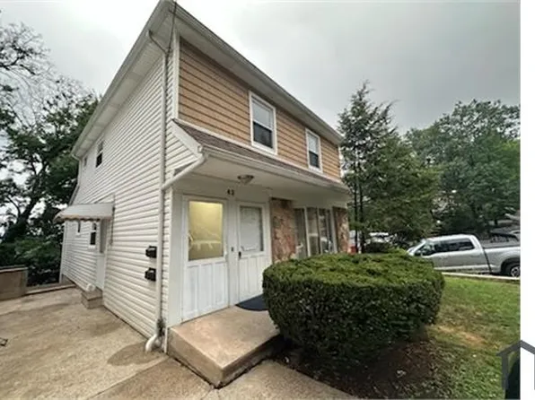 42 Ridge Ct Floor 2, Staten Island, NY 10301