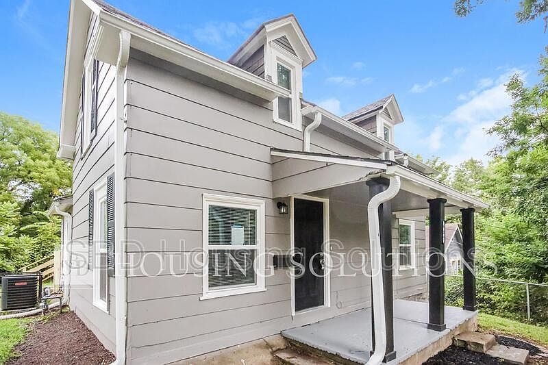 1st image of 607 S Glenwood Ave