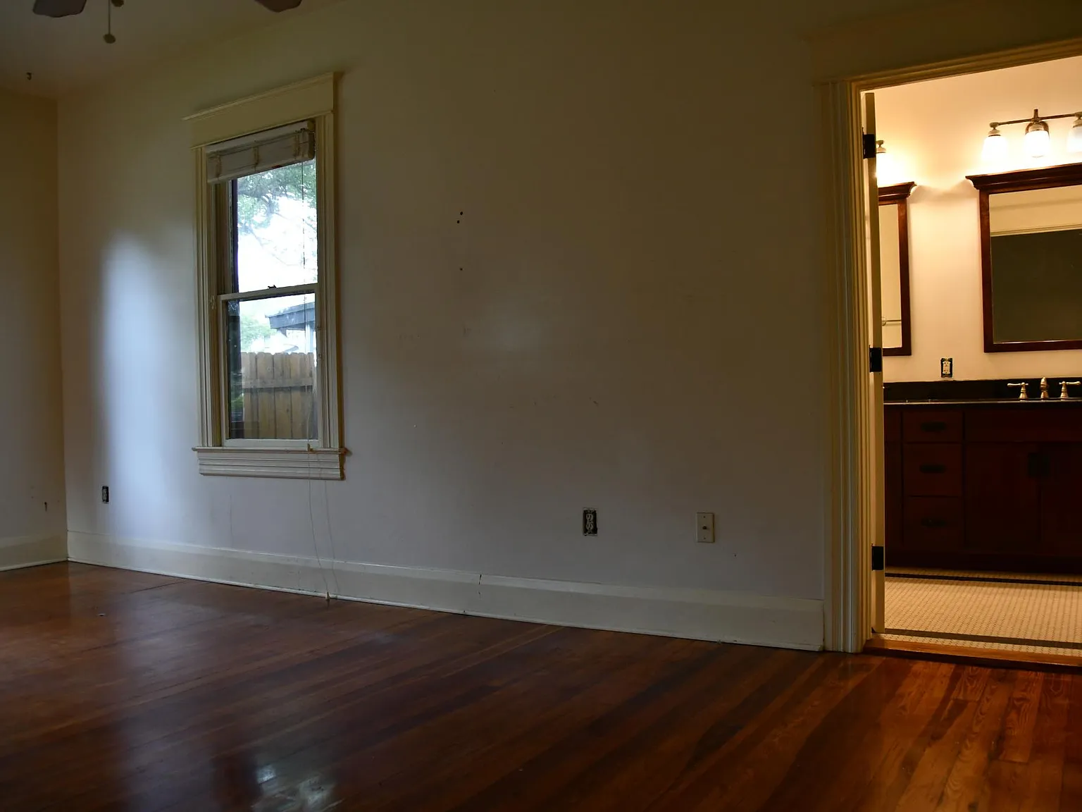 3 bed, 1800 sqft, $2,950 — Photo 3