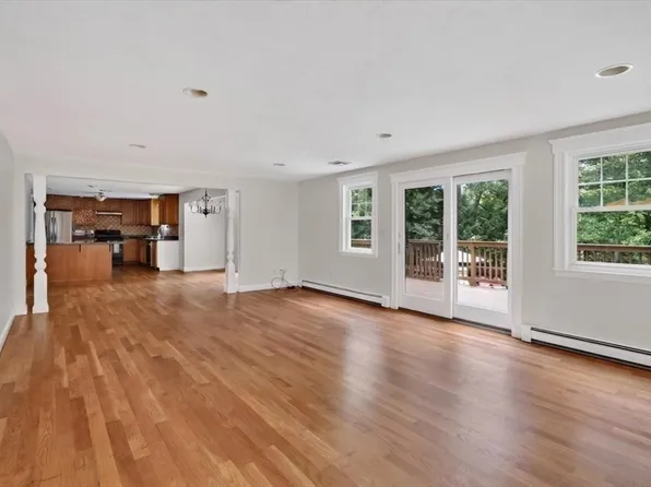 47 Tanglewood Dr, Scituate, MA 02066