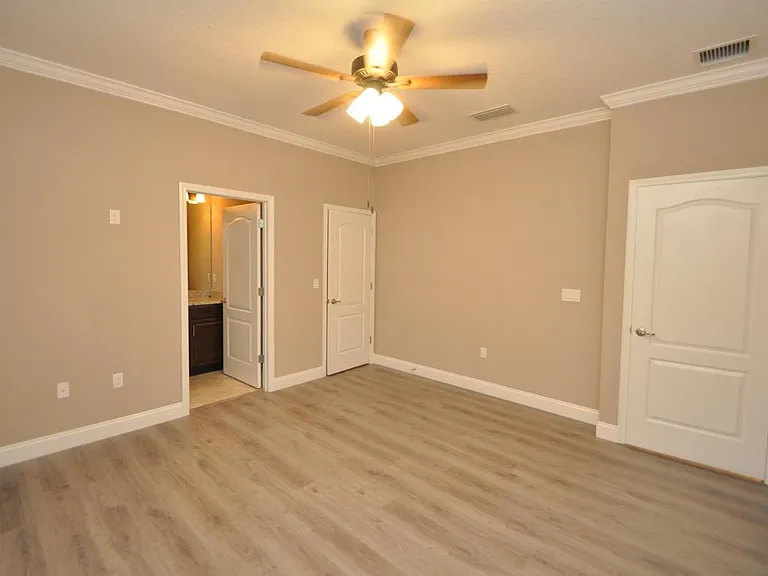 11 Ullynn Pl #A — Photo 9