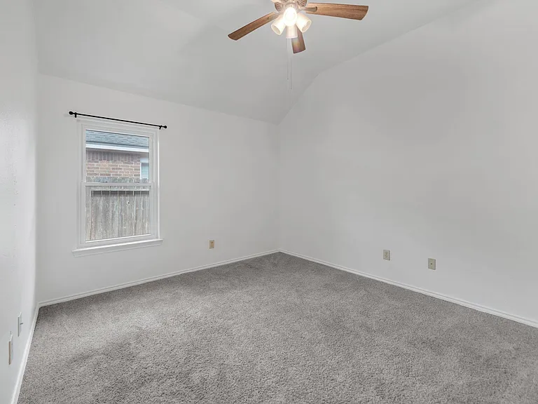 28223 Fantail Dr — Photo 17