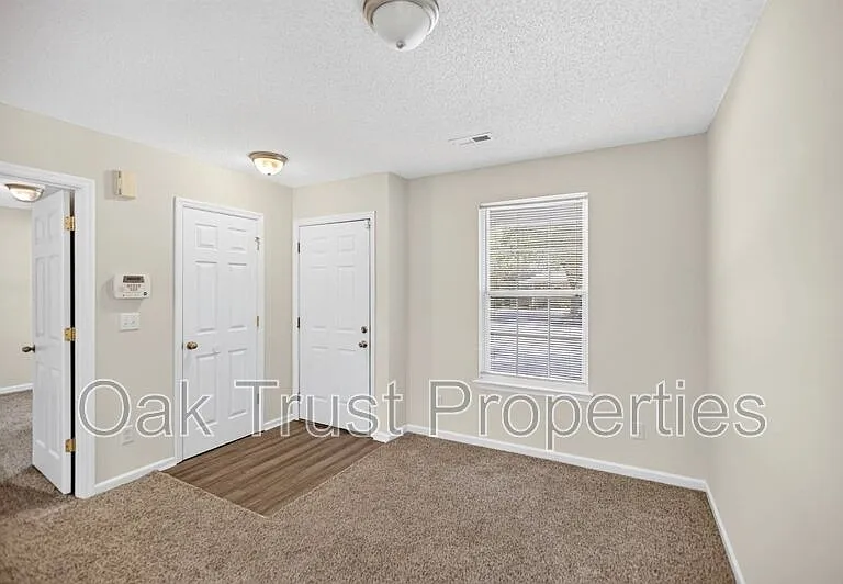 7939 Vermont Rd — Photo 6