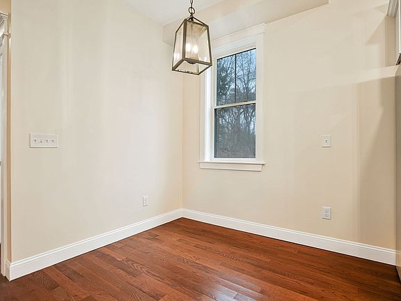 5th image of 16 Water St #D