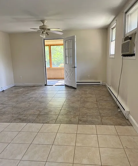 590 Mill Rd #10 — Photo 4