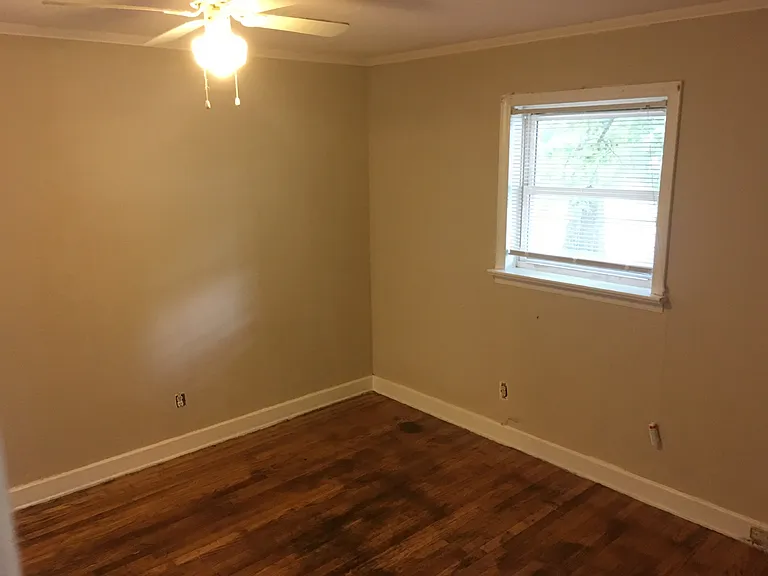 1401 Downs Ave #C — Photo 9