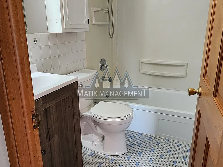 820 Broadway Ave N #304 — Photo 13