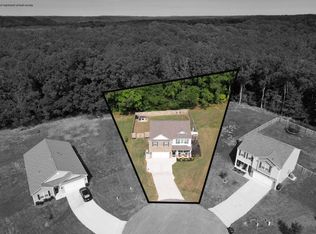 77 Farm Pond Cir, Lillington, NC 27546