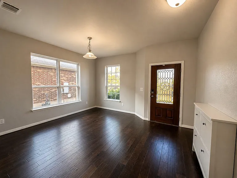 604 Vista Gardens Dr — Photo 3