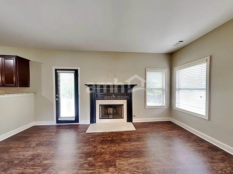 250 Randy Rd — Photo 7