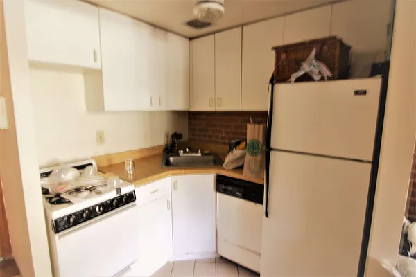 Rented by Guidance Realty Corp. | media 4