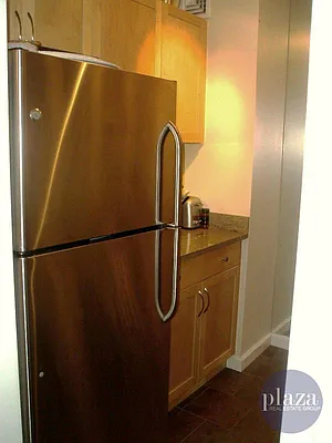 Rented by Plaza Real Estate Group | media 23