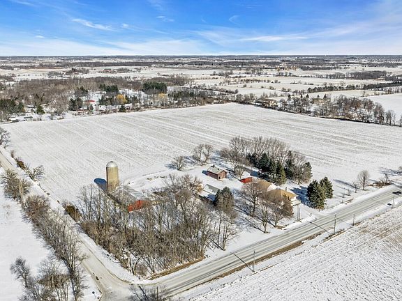 2nd image of 15218 Harmony Rd