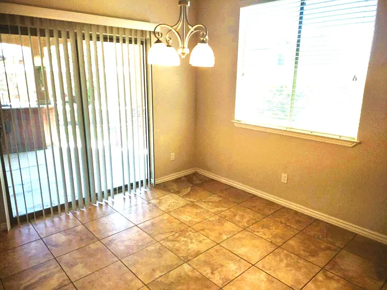 7332 Meadow Sage Dr — Photo 9