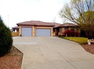 1336 S Winterhaven Dr, Pueblo West, CO 81007