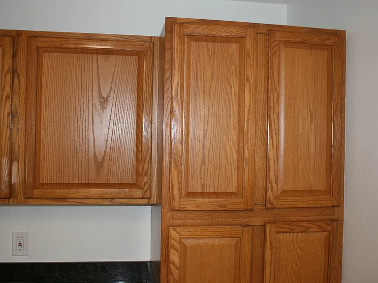 1460 Oxford Way — Photo 8