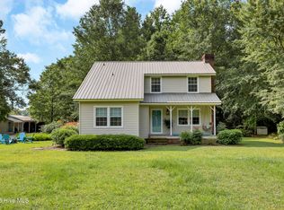 353 Old Savannah Rd, Burgaw, NC 28425