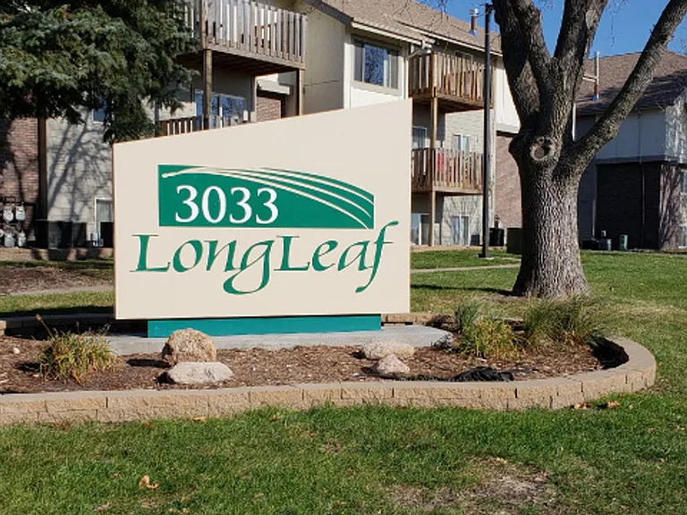 3033 W Capital Ave — Photo 1