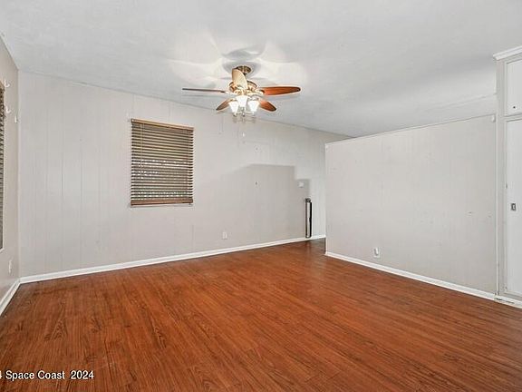 4th image of 1701 S Park Ave