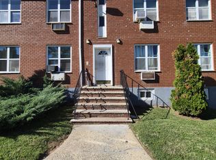 14 Hillcrest Ave APT 2B, Staten Island, NY 10308