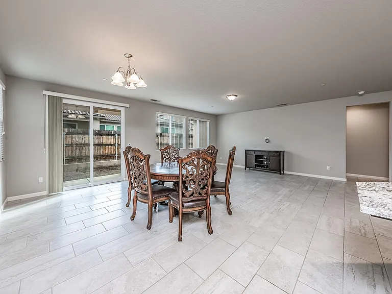 3555 Encino Ave — Photo 13