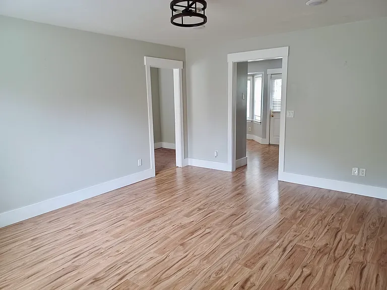 2524 Palmetto St — Photo 13