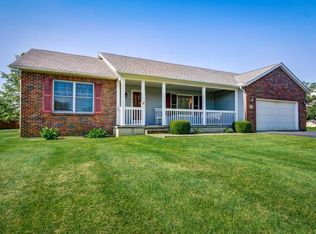 93 Kelly Marie Dr, Pataskala, OH 43062