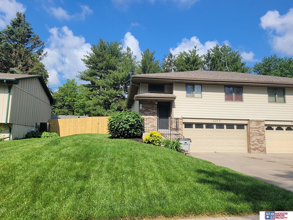 1st image of 1177 N Columbia Ave