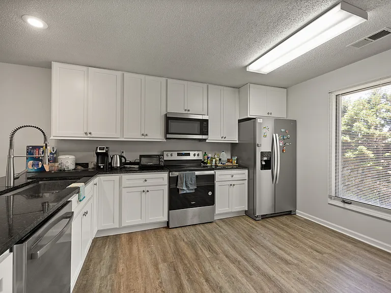 264 Jolin Dr #1 — Photo 32