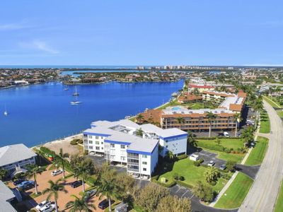 710 W Elkcam Cir PENTHOUSE 7, Marco Island, FL, 34145